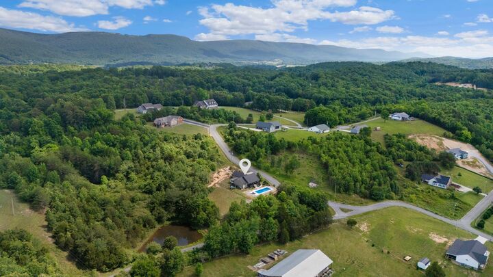 Property Photo:  331 Hardin Road  TN 37327 