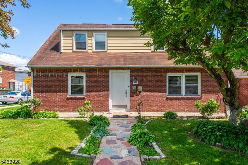 Property Photo:  238 Westminster Pl  NJ 07644 