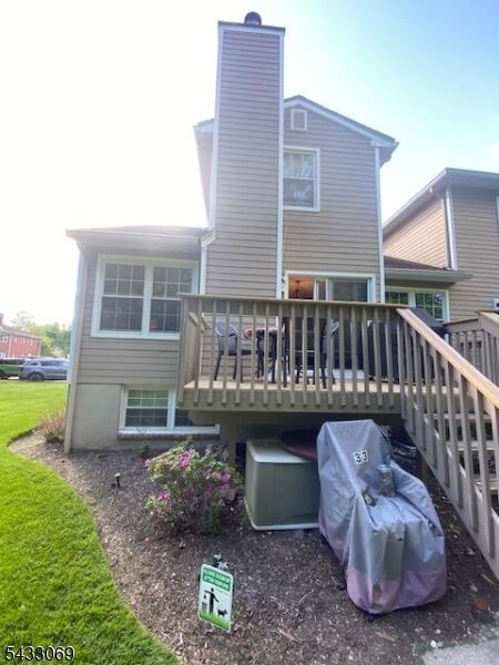 Property Photo:  33 Dena Dr 33  NJ 07465 