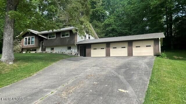 Property Photo: 572 S Lake Drive TN 37841