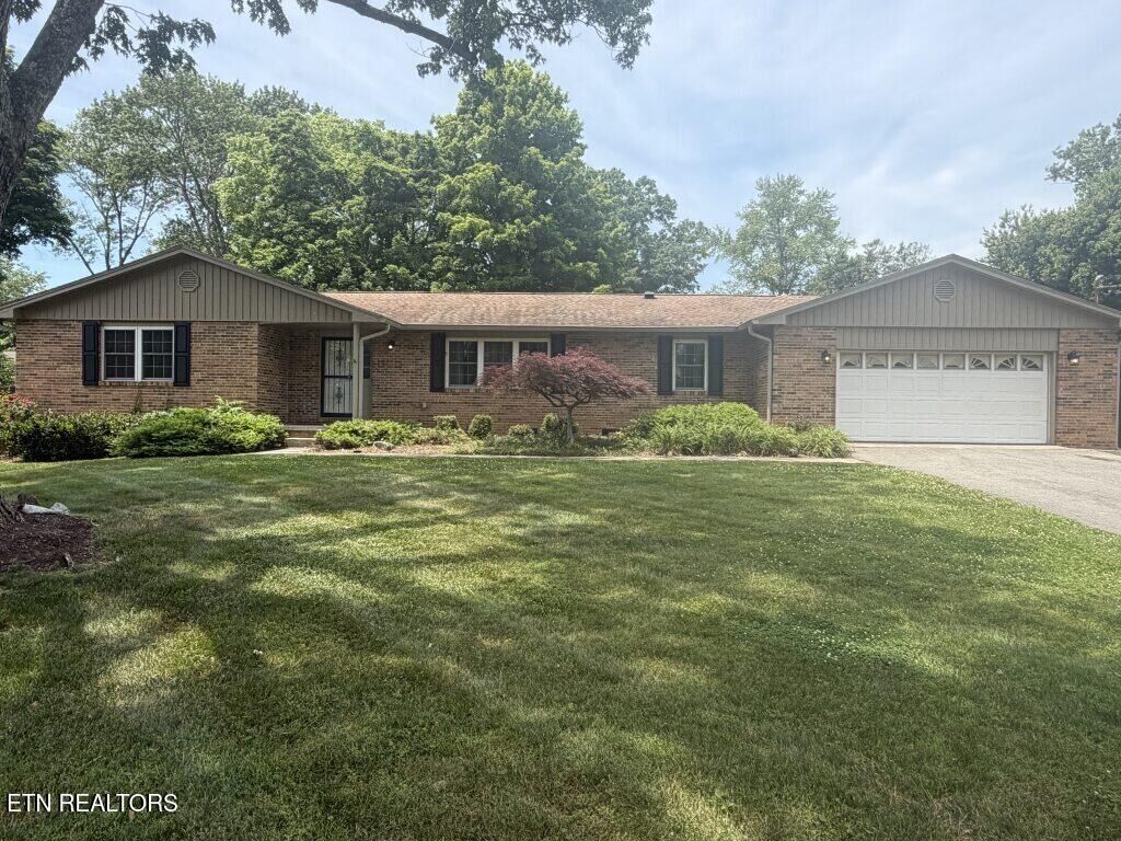 Property Photo:  721 E Meadecrest  TN 37923 