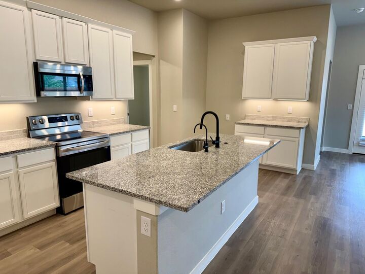 Property Photo:  2928 Abbeville Avenue  TX 79382 