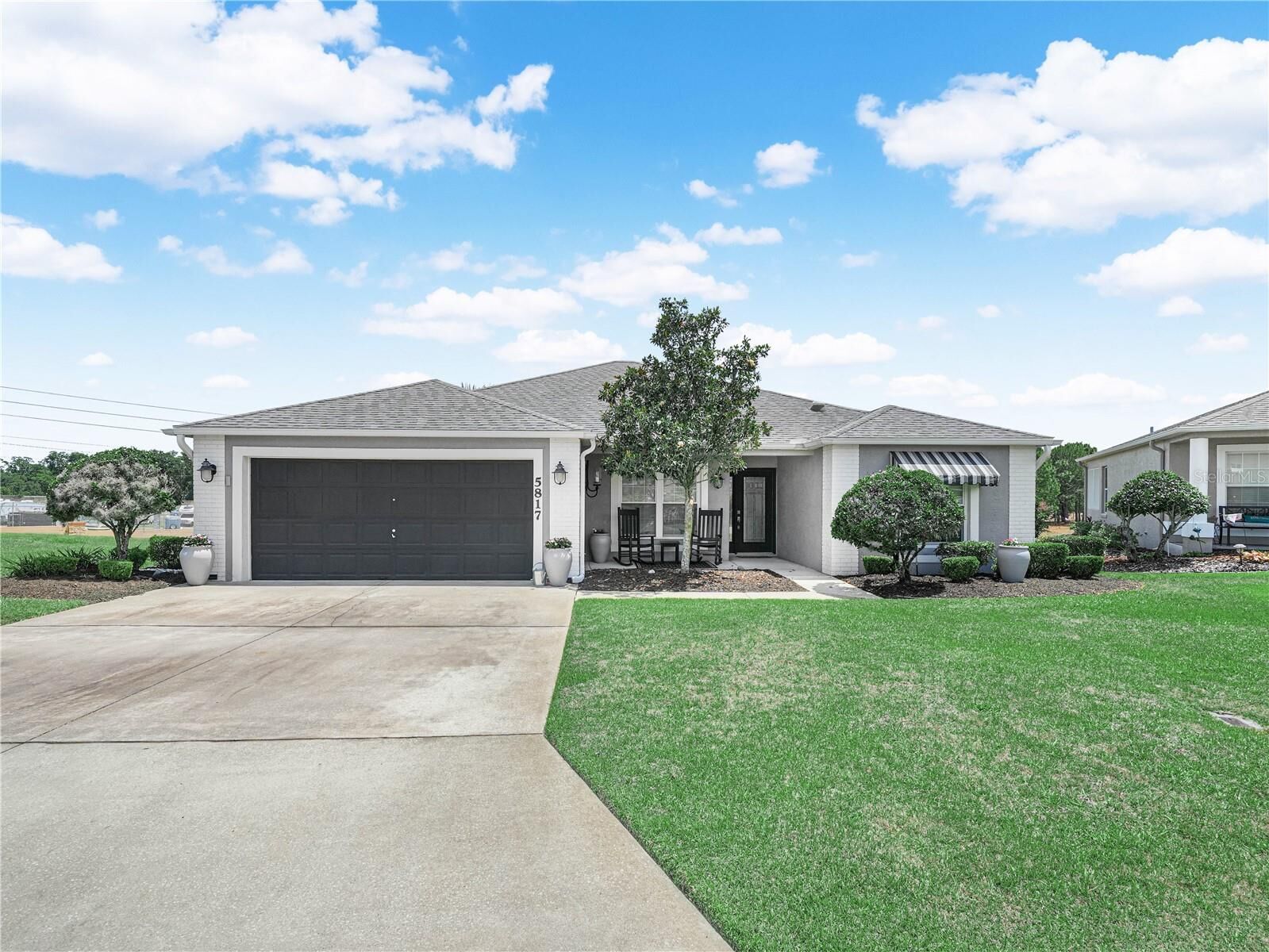 Property Photo:  5817 Swallow Drive  FL 33809 