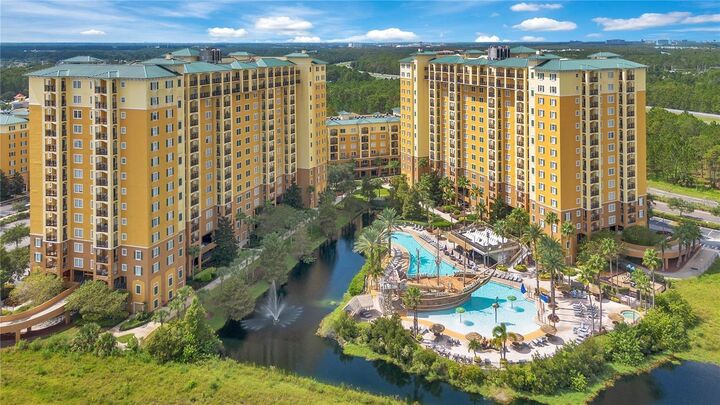 Property Photo:  8101 Resort Village Drive 3905  FL 32821 