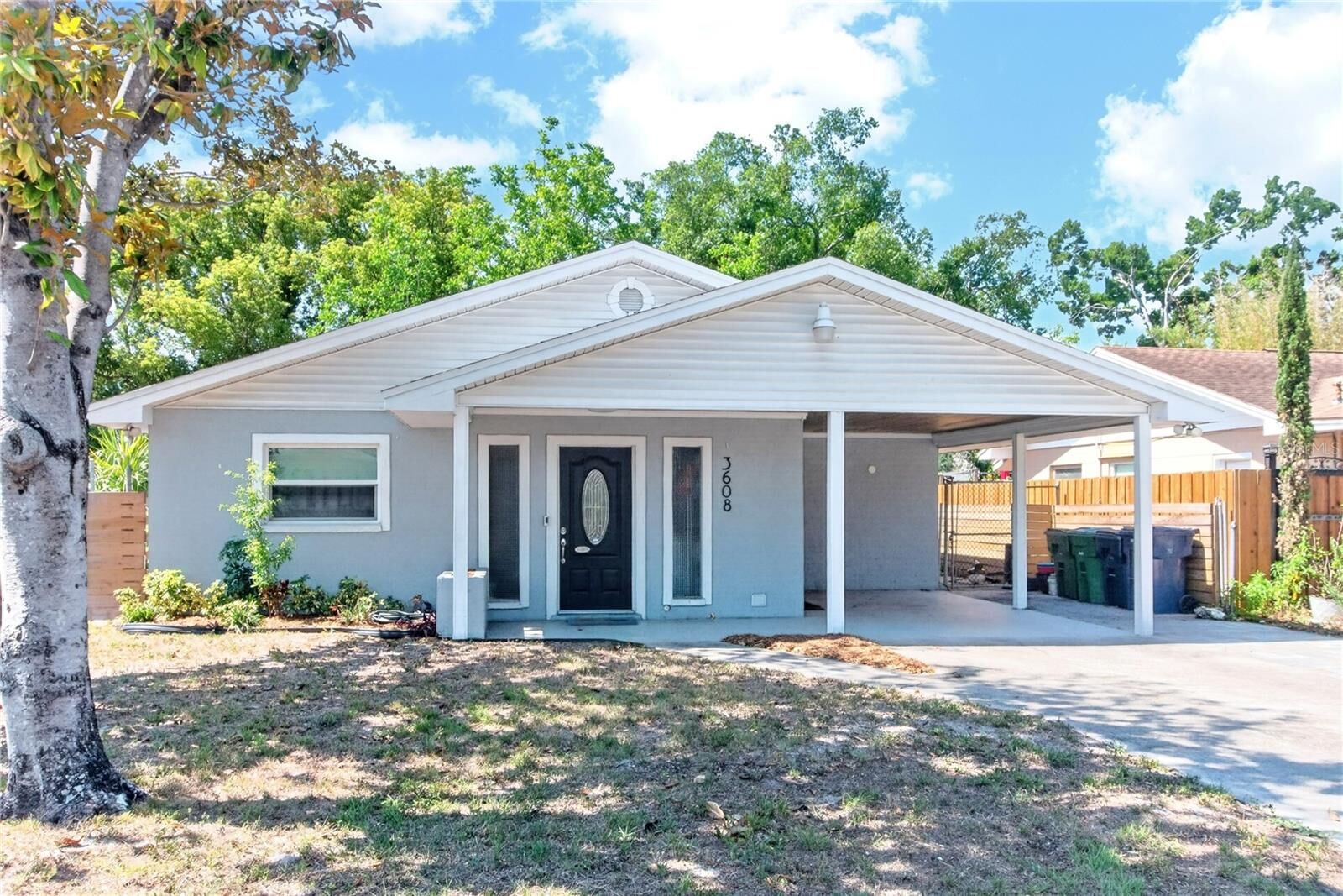 Property Photo: 3608 W Carmen Street FL 33609