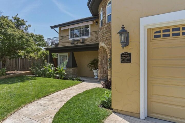 Property Photo:  2859 Broken Oak Court  CA 95148 