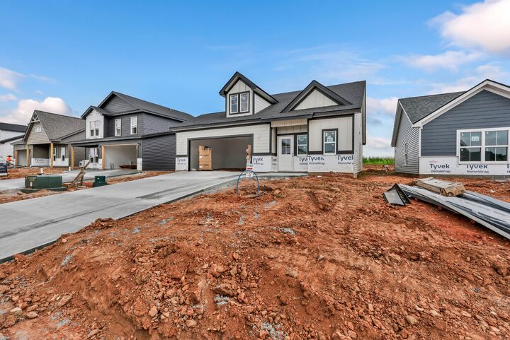 Property Photo:  2725 Brewster Dr  TN 37042 