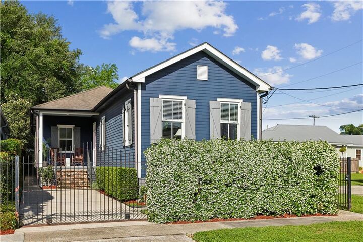 Property Photo: 730 Antonine Street LA 70115