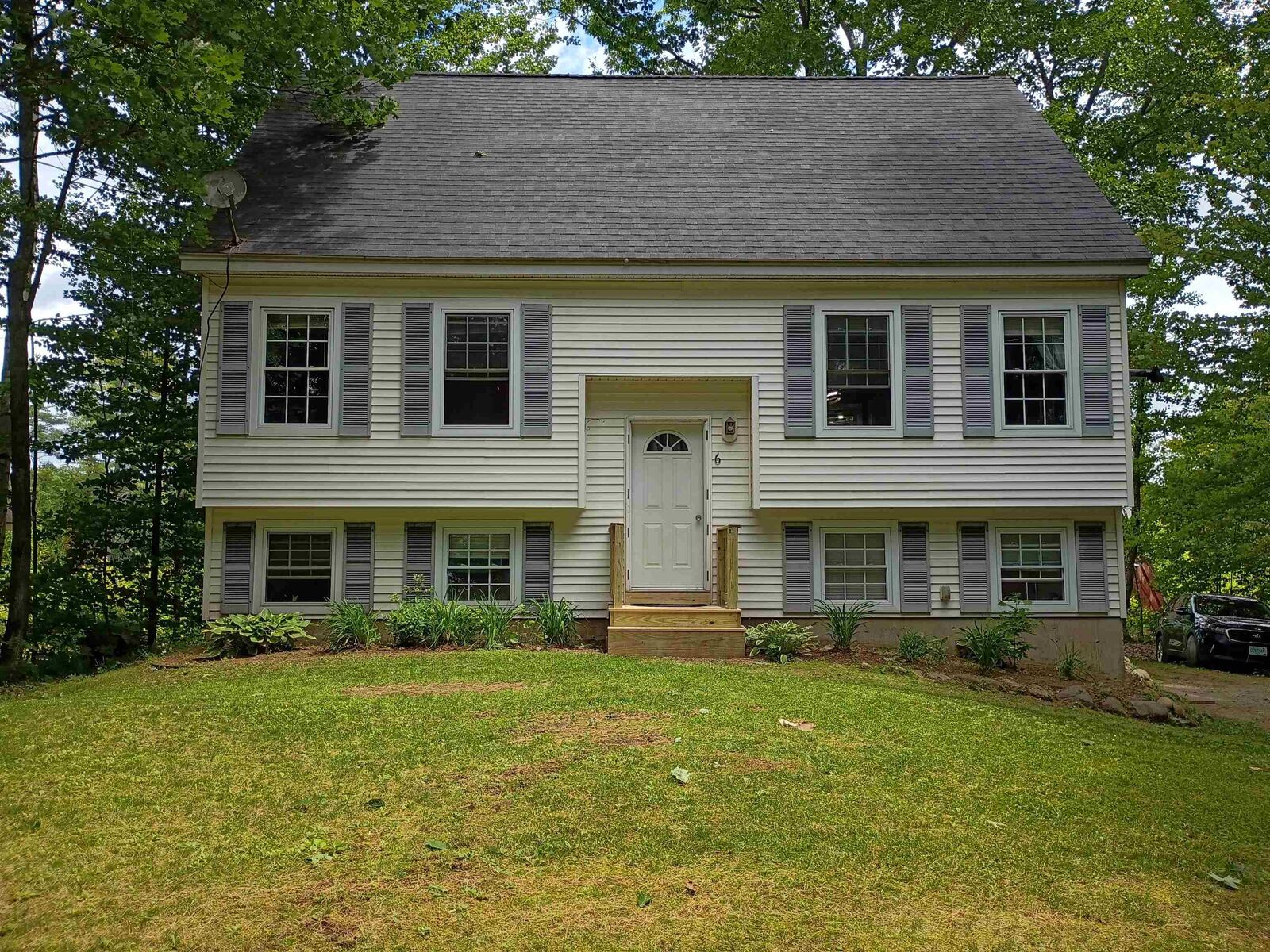 Property Photo:  6 Friar Tuck Road  NH 03224 