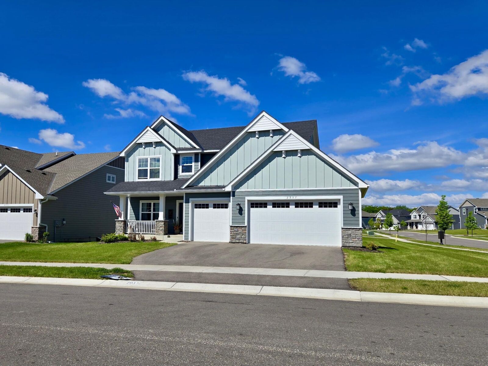 Property Photo:  2957 Ironwood Boulevard  MN 55318 