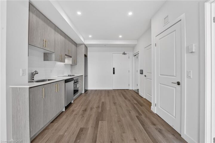 Property Photo:  461 Green Road 321  ON L8E 0L5 