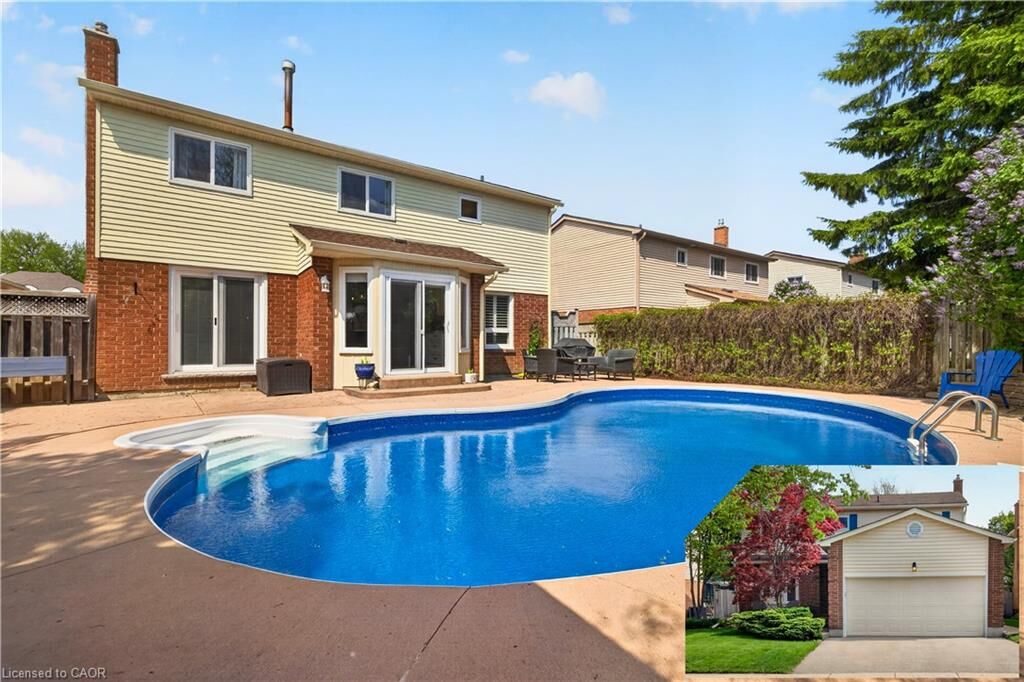 Property Photo:  108 Old Forest Crescent  ON N2N 2A3 