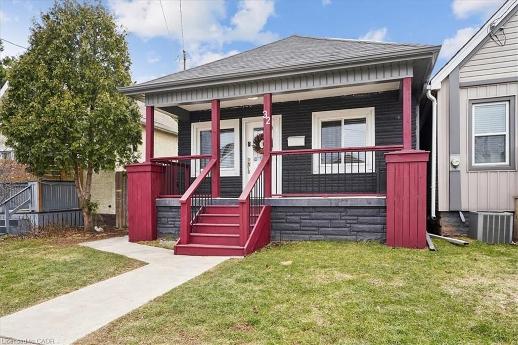 Property Photo:  32 Allan Avenue  ON L8H 2C9 