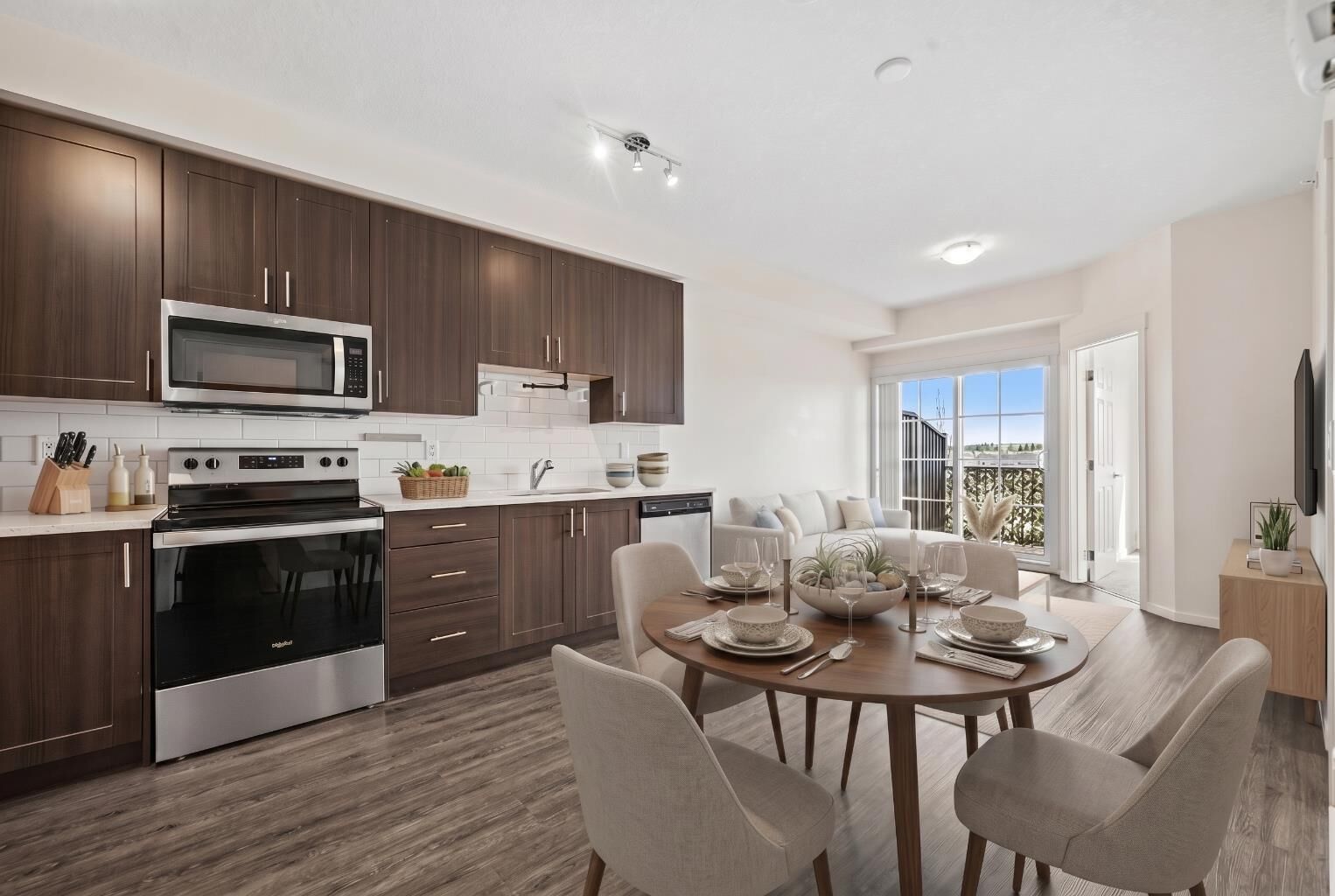Property Photo:  151 Legacy Main Street SE 6405  AB T2X 4A4 