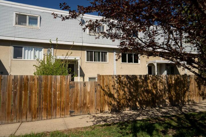 8808 96 Street 5 — photo 1
