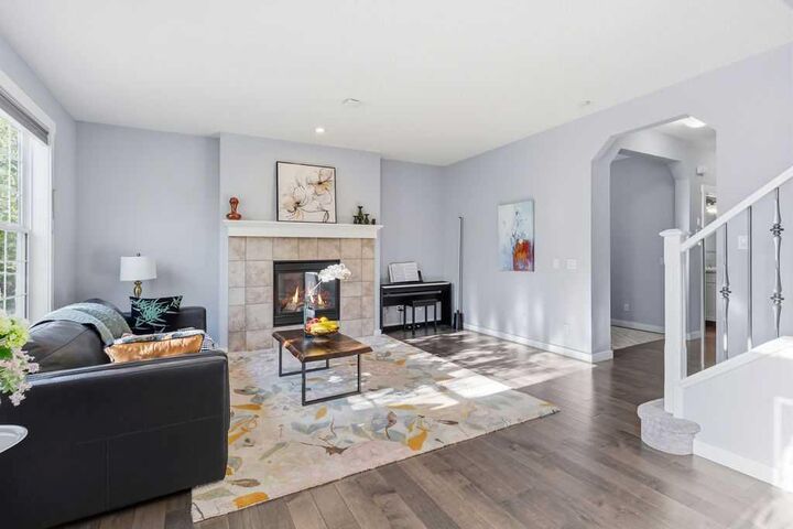 Property Photo:  122 Ypres Green SW  AB T2T 6M1 