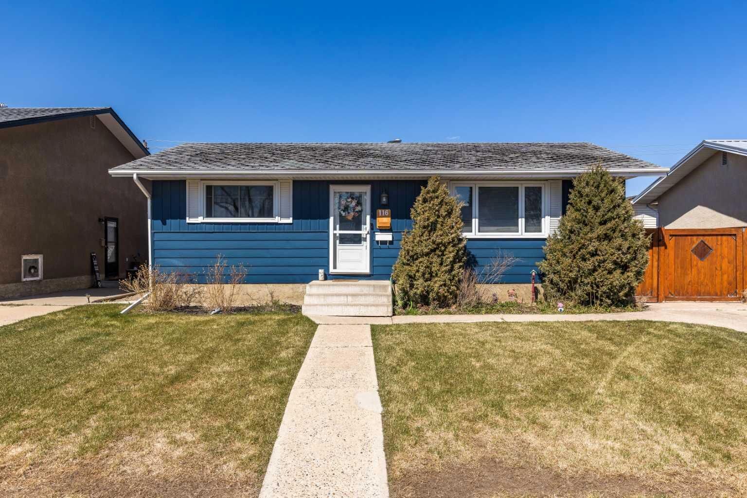 Property Photo:  116 19 Street NE  AB T1C 1B1 