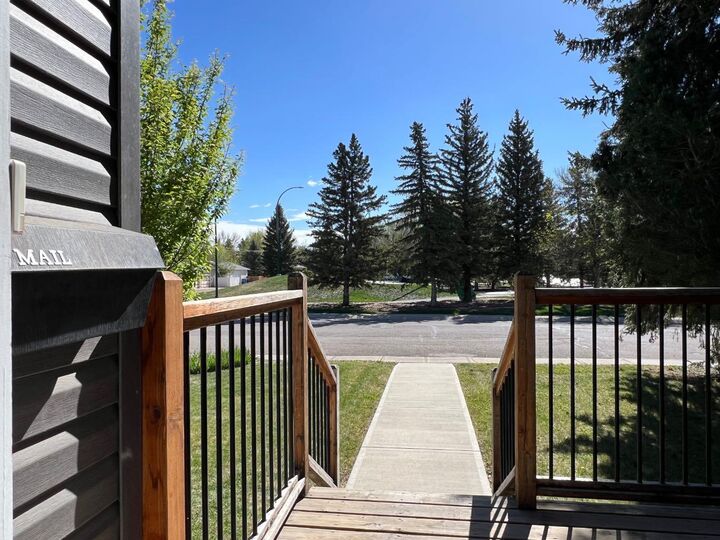 Property Photo:  2128 24 Street  AB T1M 1J3 