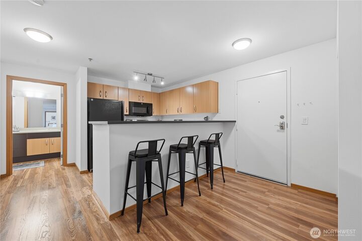 Property Photo:  4020  Aurora Avenue N 304  WA 98103 