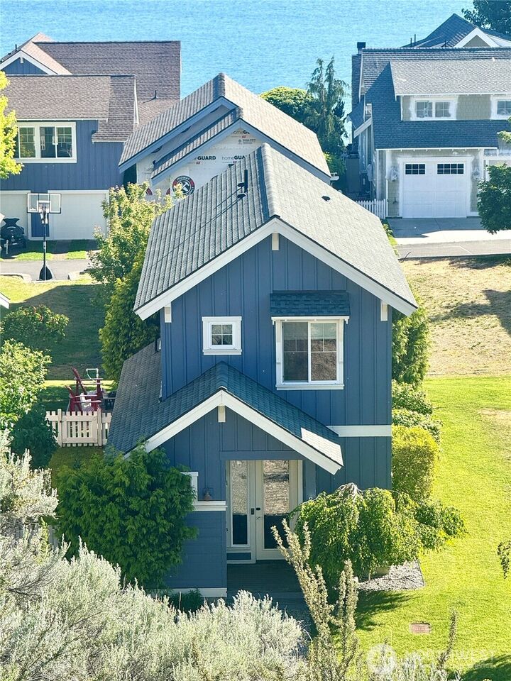 Property Photo: 95 Honeysuckle Lane WA 98844