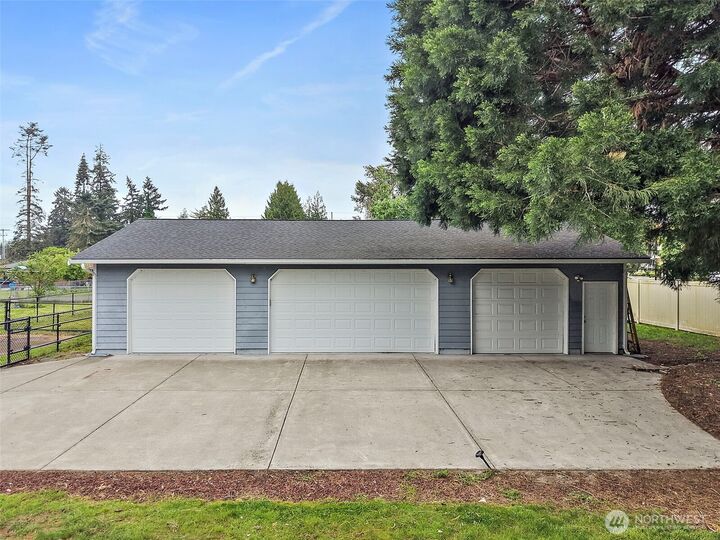 Property Photo:  2138  K Street SE  WA 98002 