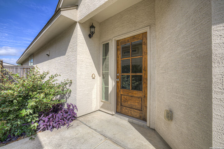 Property Photo:  1890 Baron Dr  TX 78130 