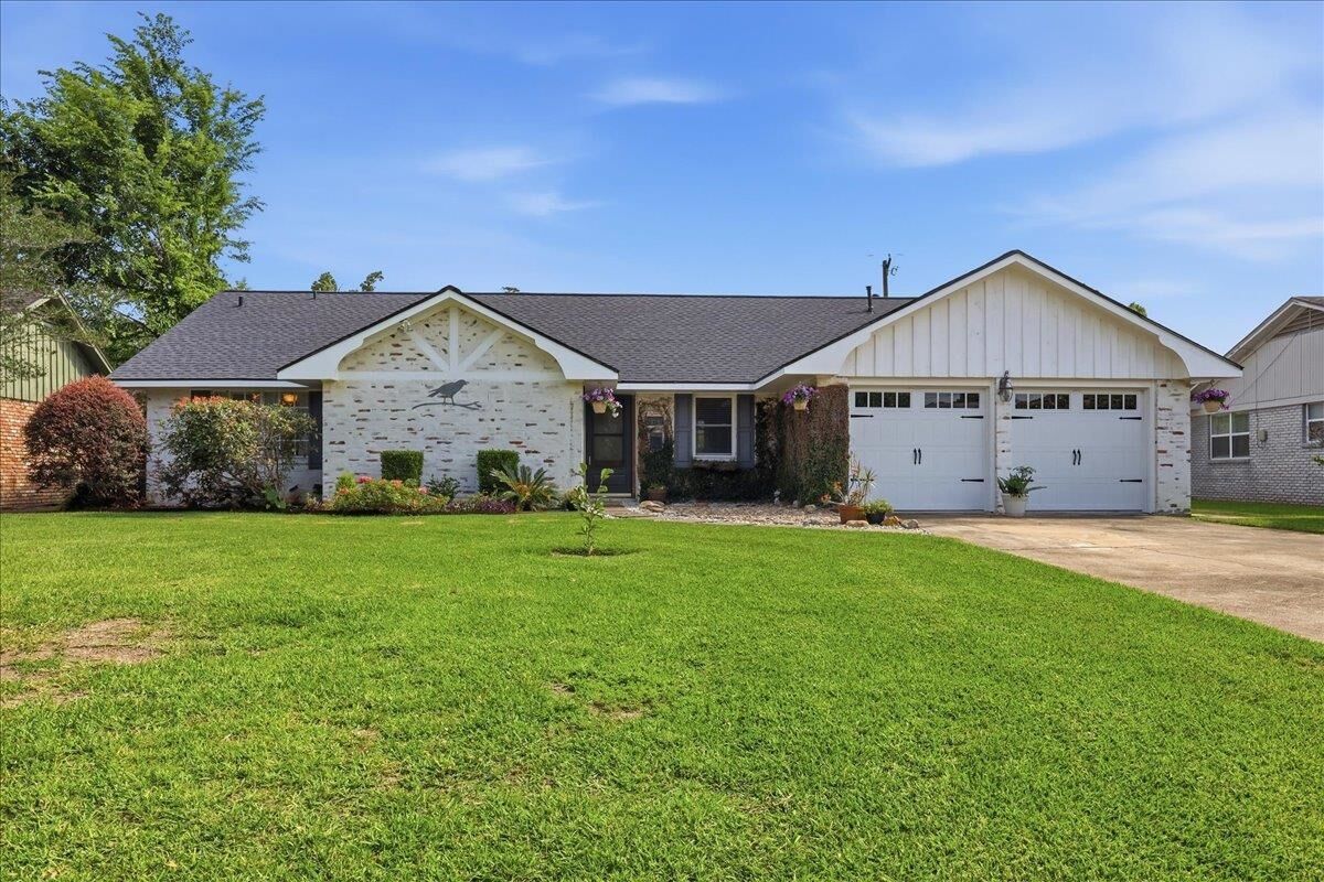 Property Photo:  6155 Westgate Dr  TX 77706 