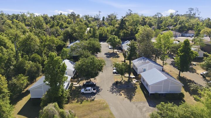 Property Photo:  1704 - 1707 S Calhoun St & Gadsden Street -  FL 32301 