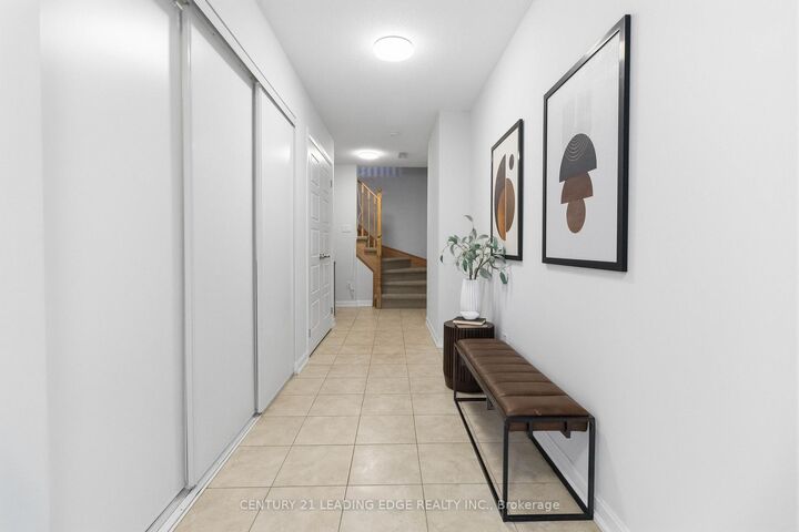 Property Photo:  165 Hampshire Way 106  ON L9T 8M7 