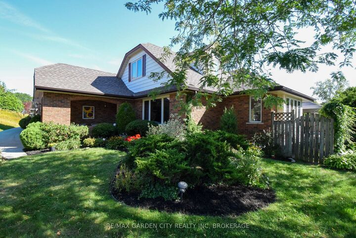 Property Photo: 40 Belair Drive ON L2N 6X9