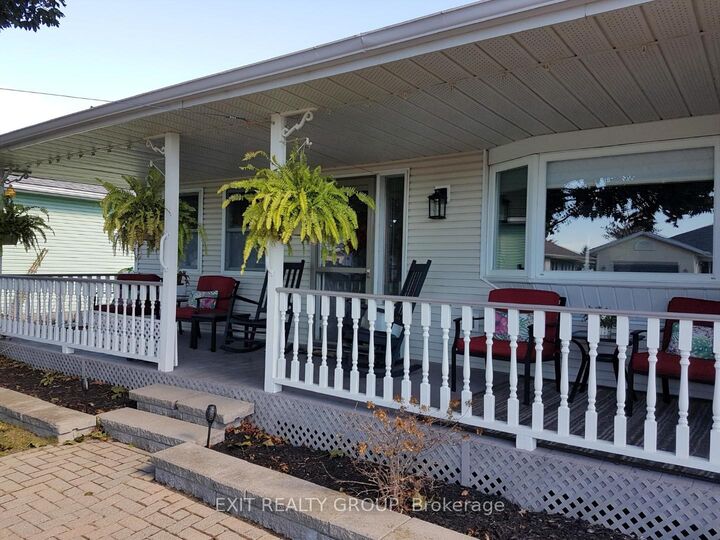 Property Photo: 1 Quaker Court ON K0K 3L0