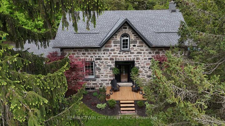 Property Photo: 464 Piper Street ON N0B 1E0