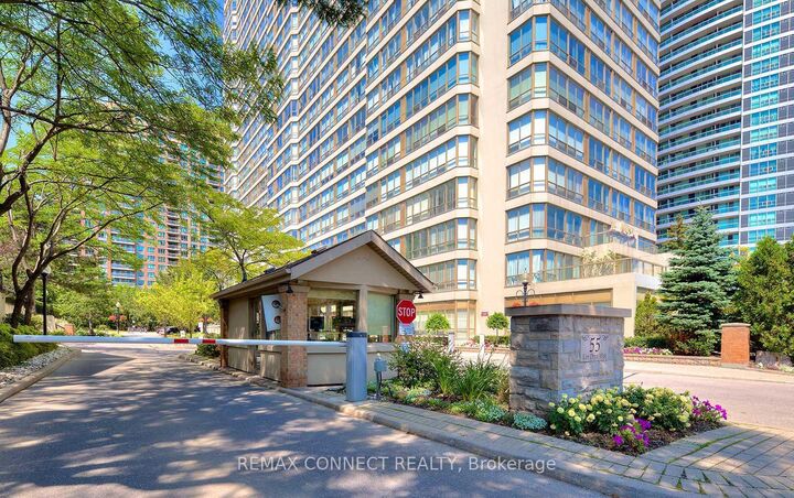 Property Photo: 55 Elm Drive W 1908 ON L5B 3Z3