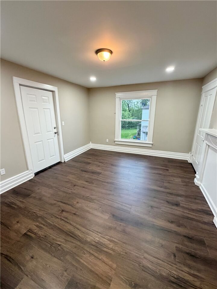 Property Photo: 417 Bartram Ave 3 PA 16101