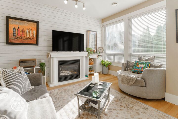 Property Photo: 11125 234A Street BC V2W 0B7