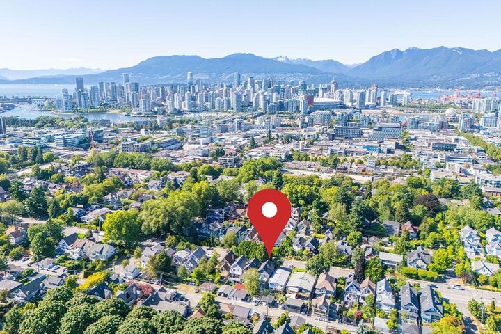 Property Photo: 136 W 12th Avenue BC V5Y 1T7