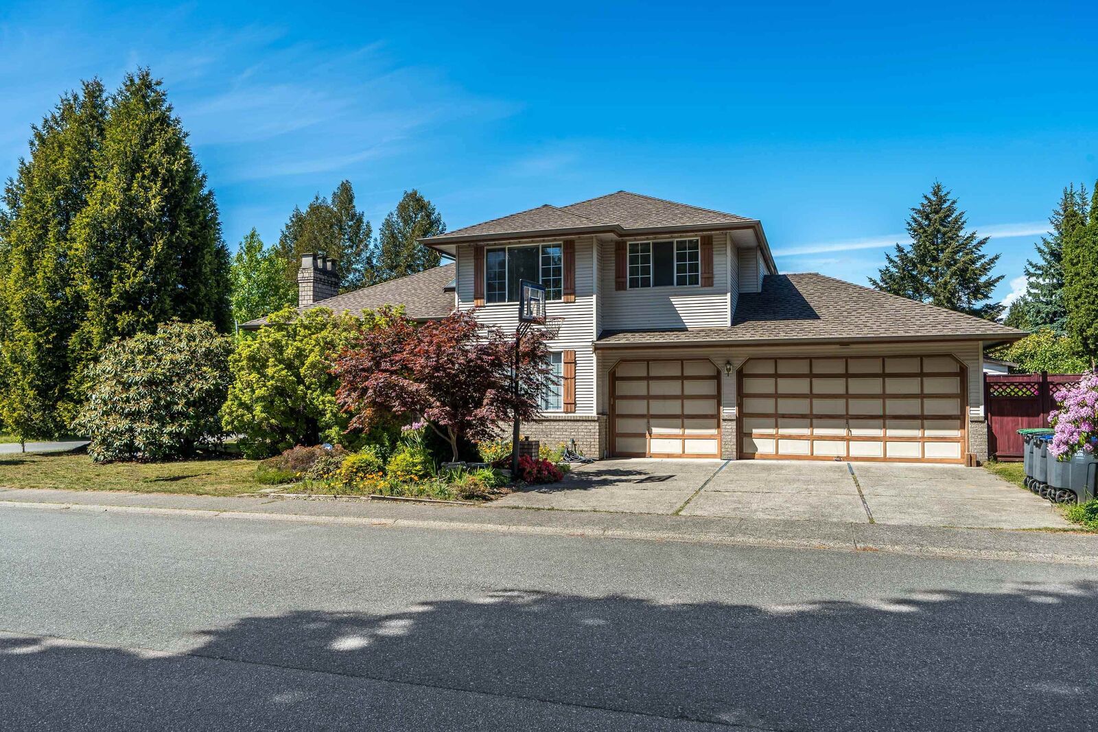 Property Photo: 15911 111 Avenue BC V4N 1C8