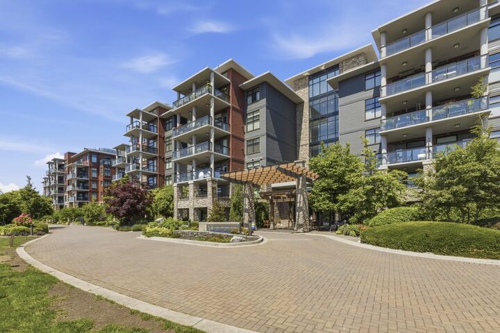 Property Photo: 5055 Springs Boulevard 206 BC V4M 0A5