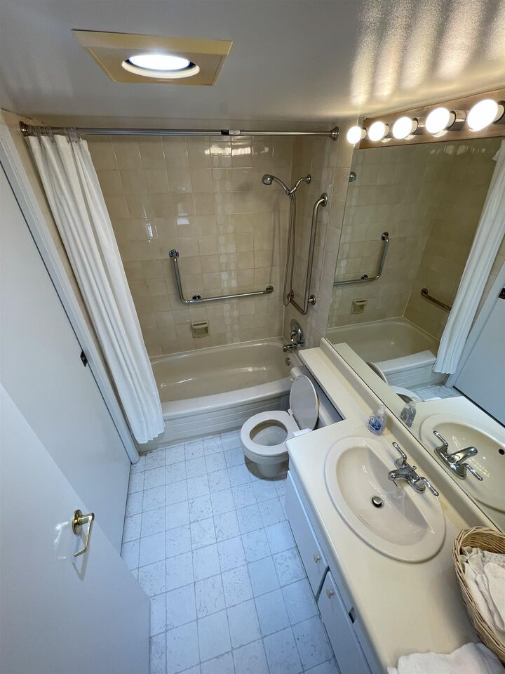 Property Photo: 3740 Albert Street 306 BC V5C 5Y7