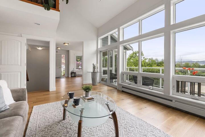Property Photo: 13820 116 Avenue BC V3R 2T2