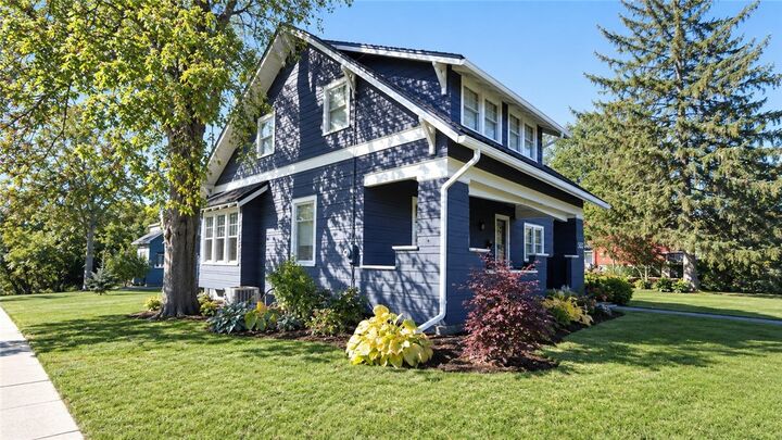 Property Photo:  555 W North Street  NY 14456 