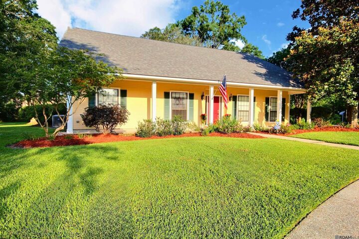 Property Photo: 15308 Waywood Ave LA 70816