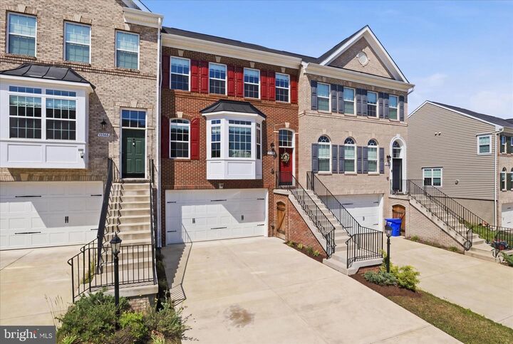 Property Photo: 15384 Ballerina Loop VA 22193