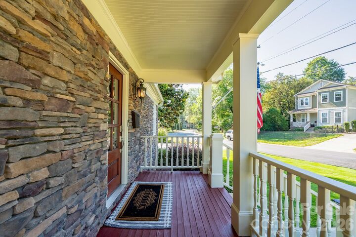 Property Photo:  1617 Brook Road  NC 28205 