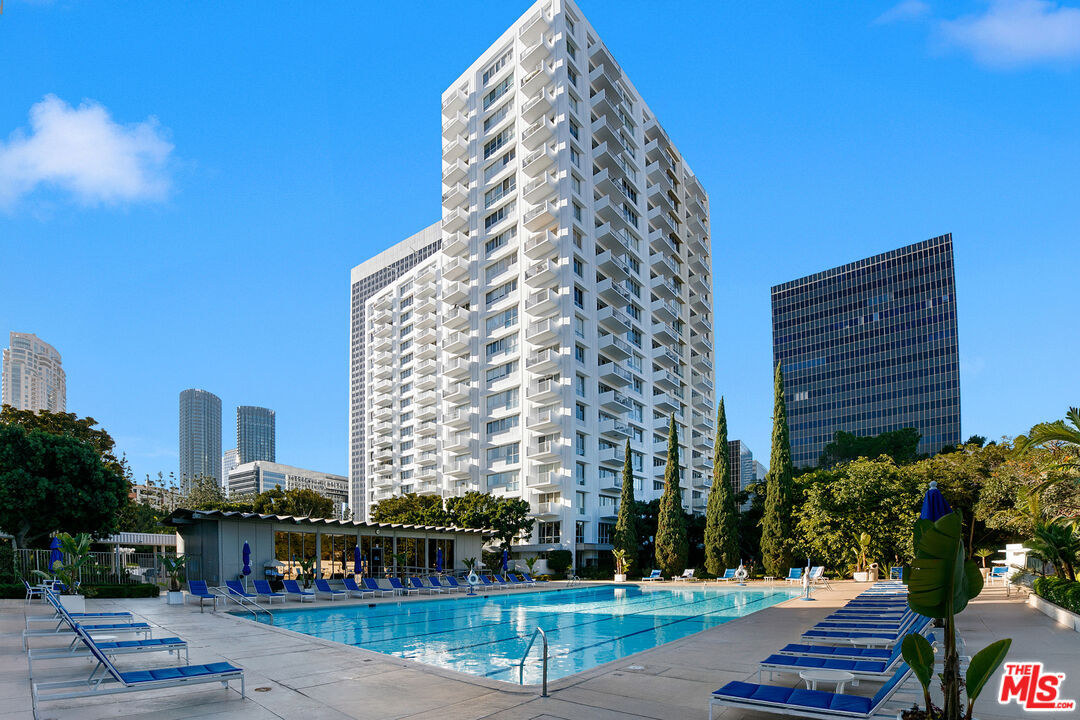 Property Photo:  2170 Century Park East  CA 90067 