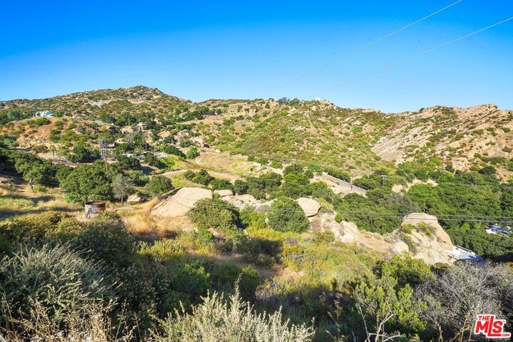 Property Photo: 585 Box Canyon Vly CA 91311
