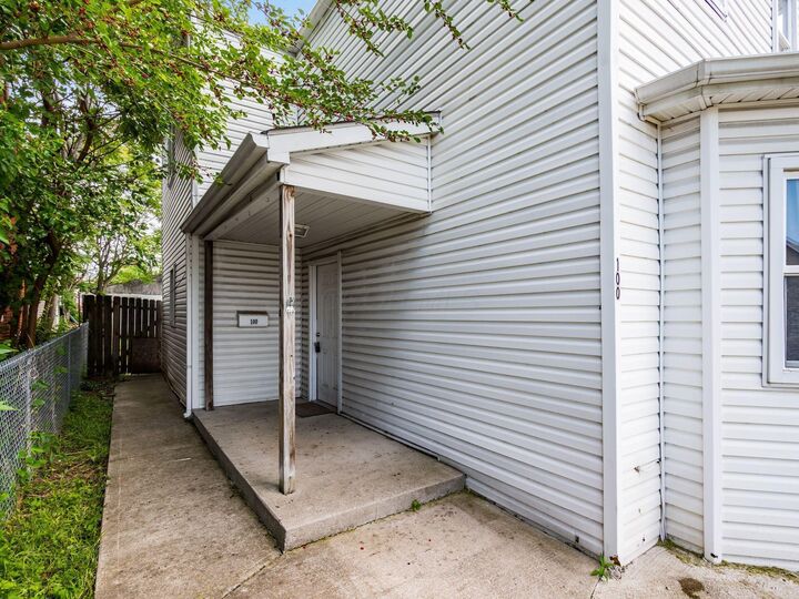 Property Photo:  100 S Oakley Avenue  OH 43204 