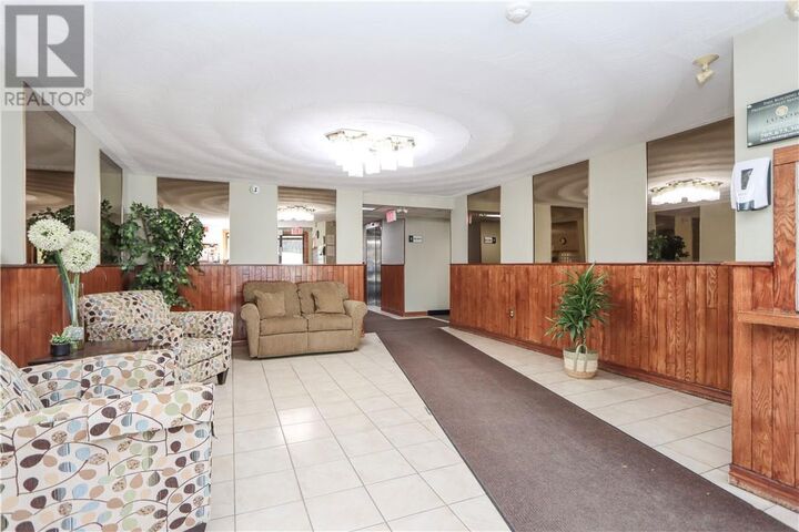 Property Photo:  190 Mountain Street Unit# 604  ON P3B 4G2 