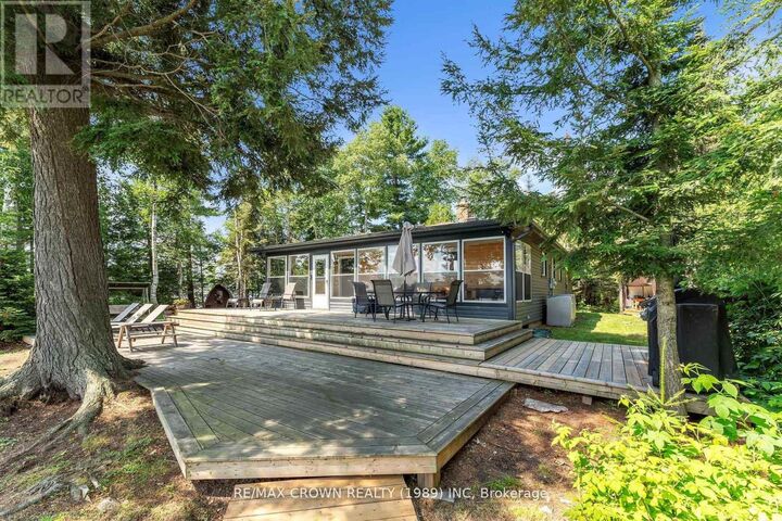Property Photo:  71 Northwoods Drive Island  ON P0H 1K0 