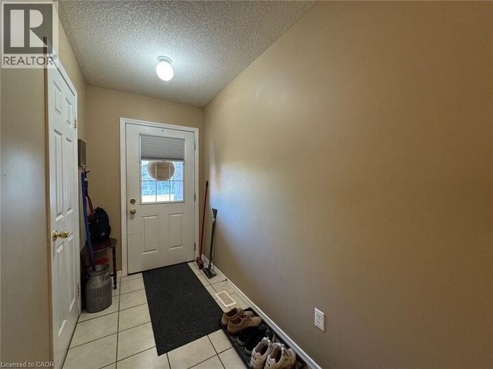 Property Photo:  517 Northbrook Place  ON N2R 1L8 